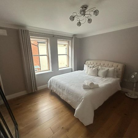 Royal Windsor Super King Ensuite - Free Parking Екстер'єр фото